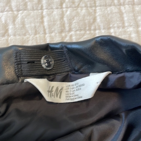 SALE ✨ Girls 5/6 Bundle- 5 Pieces - Picture 10 of 12